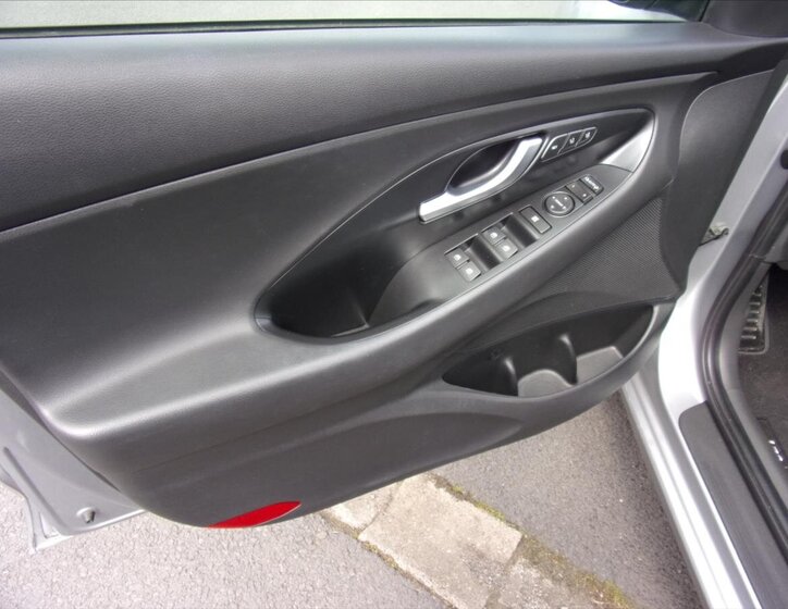 Hyundai i30 Hatchback 1,6 l 100 kw