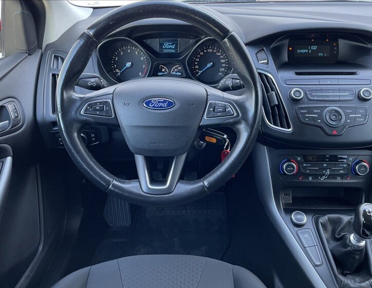 Ford Focus Kombi 999,0 92 kw