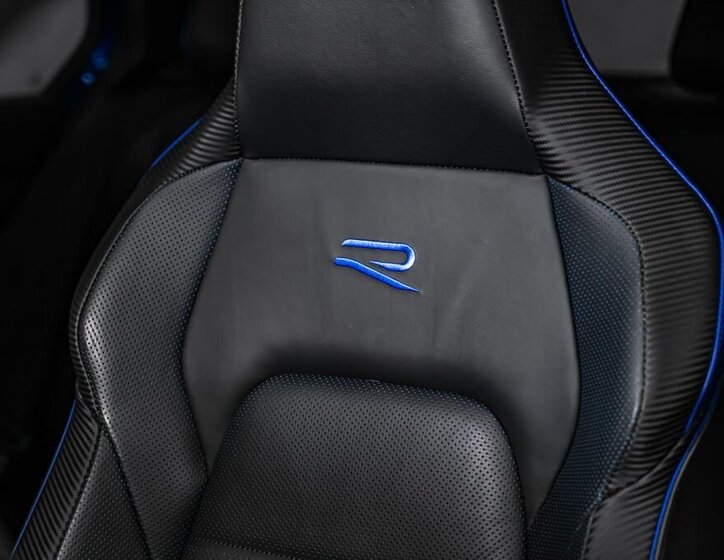 Volkswagen Golf Hatchback 2,0 l 245 kw