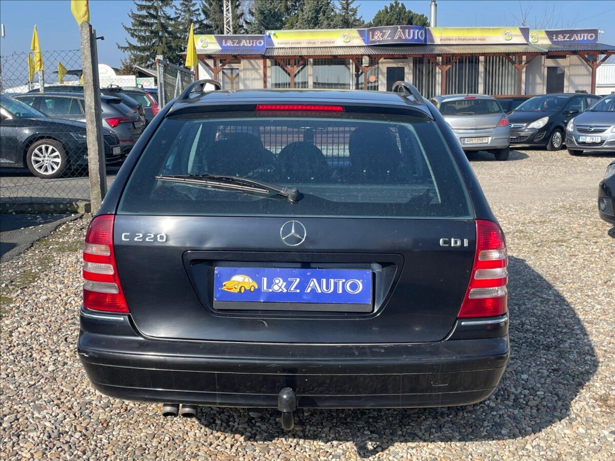 Mercedes-Benz Třídy C Kombi 2,1 l 110 kw