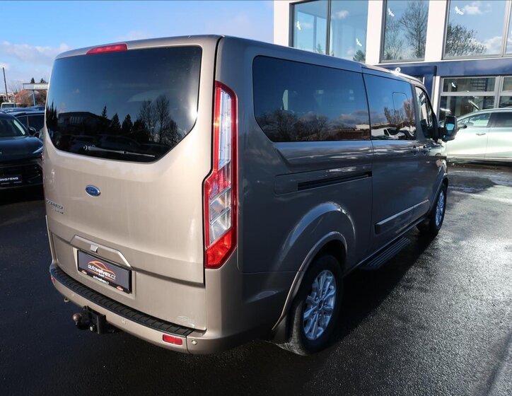 Ford Transit Custom 3