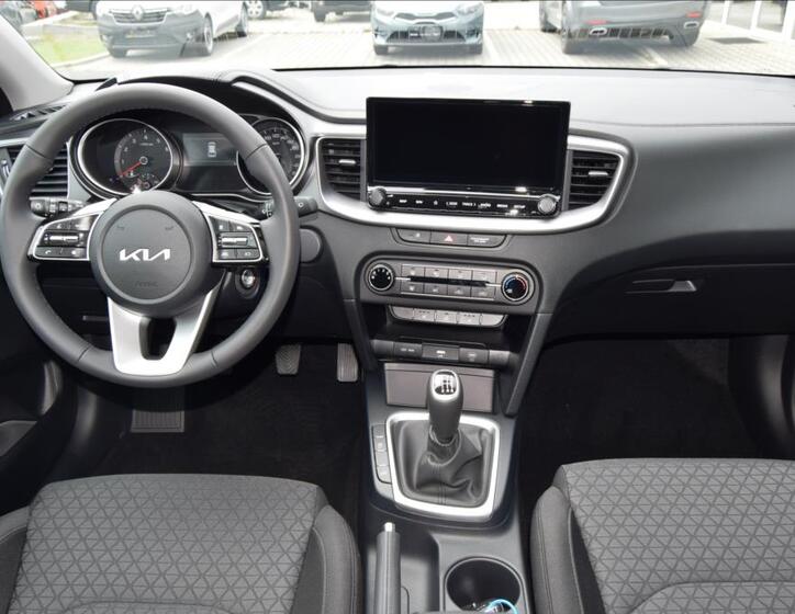 KIA Ceed 5