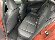 Lexus UX 300h SUV / Terénní 2,0 l 135 kw