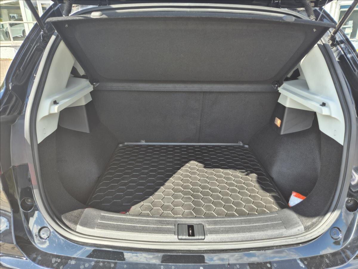 MG ZS Hatchback 1,5 l 78 kw