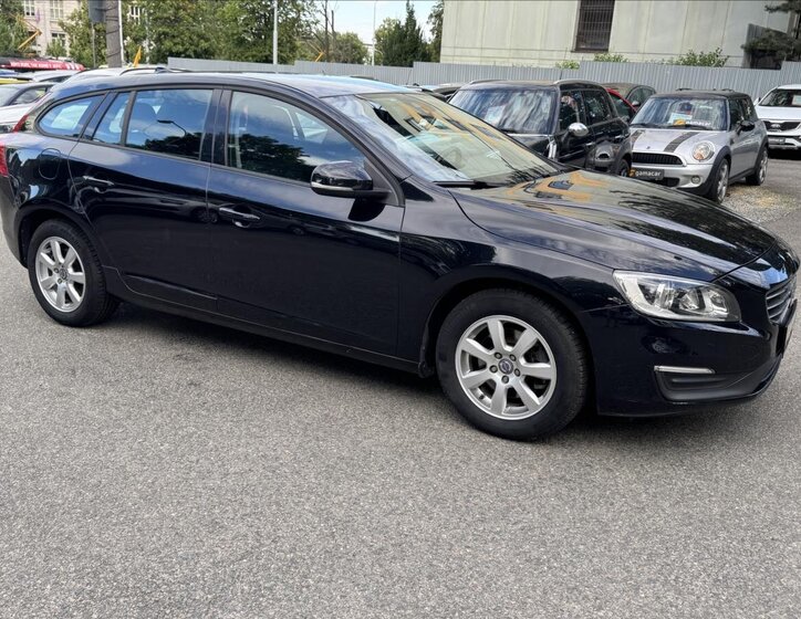 Volvo V60 12