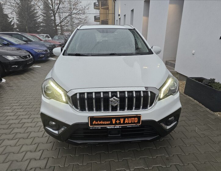 Suzuki SX4 S-Cross 2