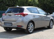 Toyota Auris Hatchback 1,8 l 73 kw