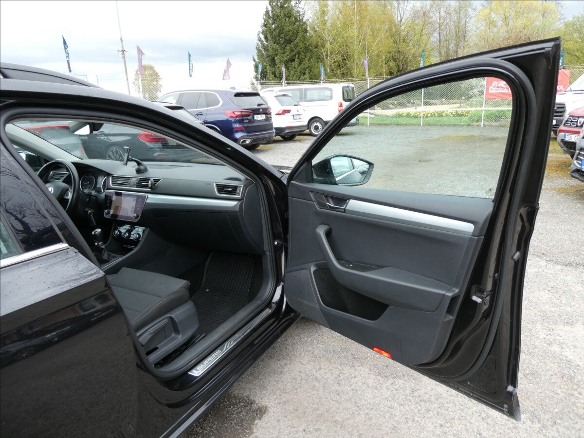 Škoda Superb Kombi 1,6 l 88 kw