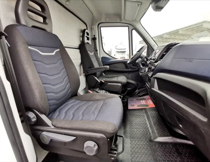 Iveco Daily Skříň 2,3 l 100 kw