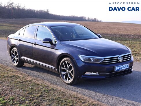 Volkswagen Passat Sedan / Limuzína 1,4 l 110 kw