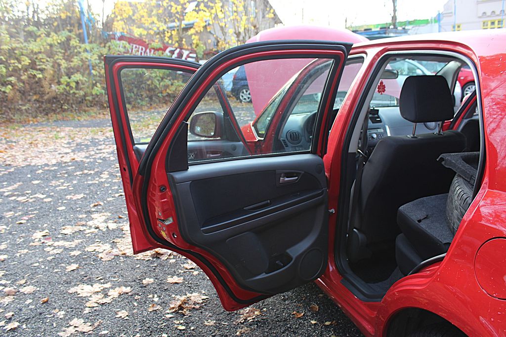 Suzuki SX4