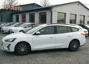 Ford Focus Kombi 999,0 92 kw