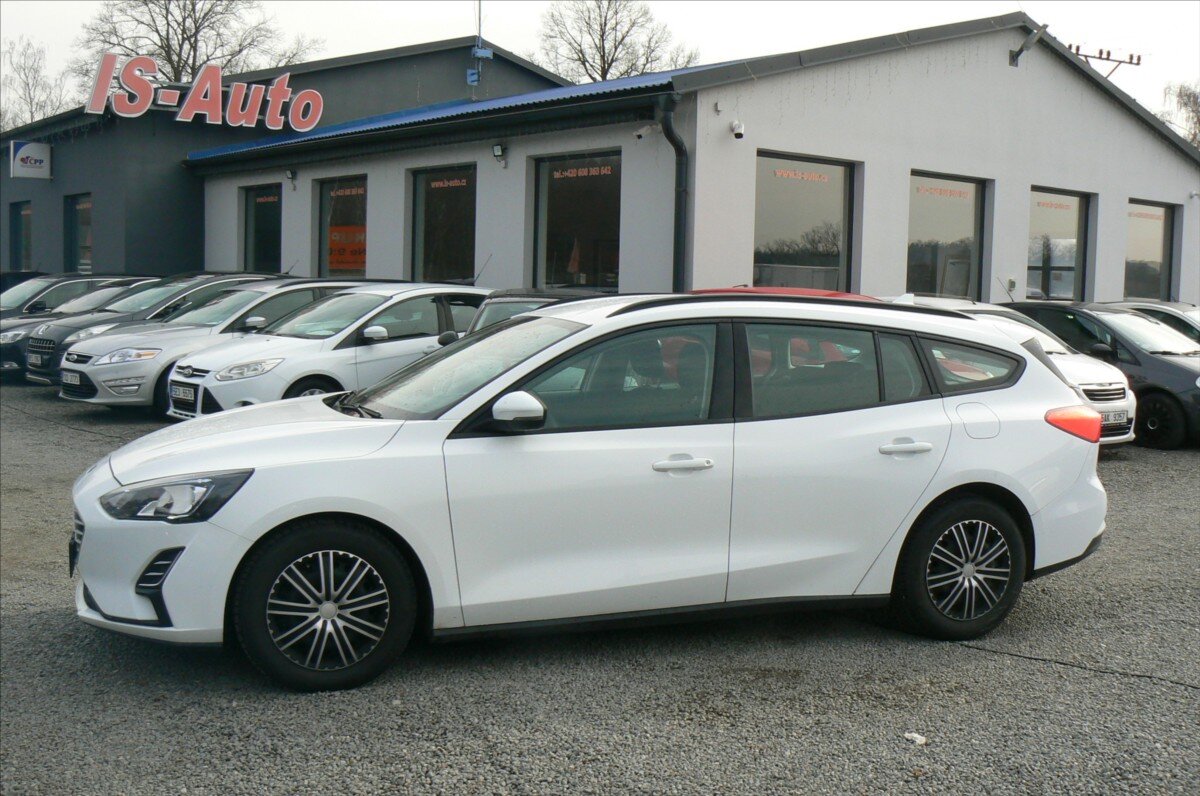 Ford Focus Kombi 999,0 92 kw