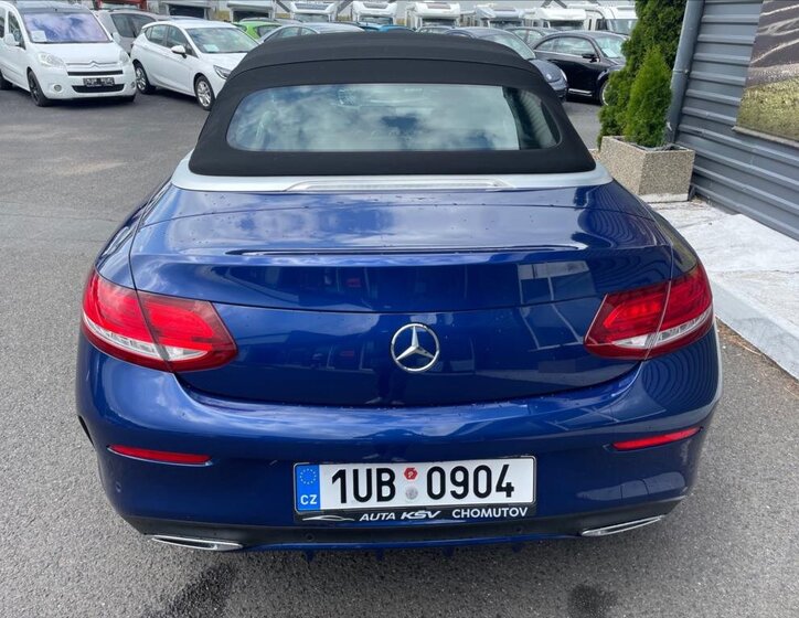 Mercedes-Benz Třídy C Kabriolet 2,1 l 125 kw