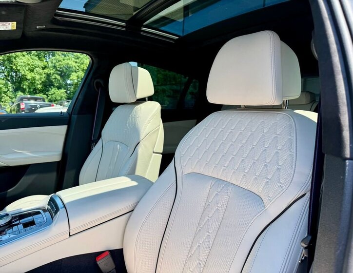 BMW X6 SUV / Terénní 4,4 l 210 kw