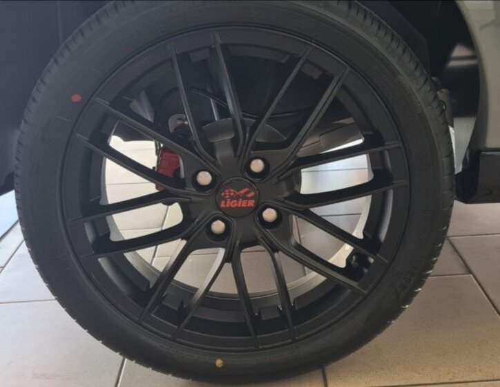 Ligier JS 50 Hatchback 499,0 6 kw