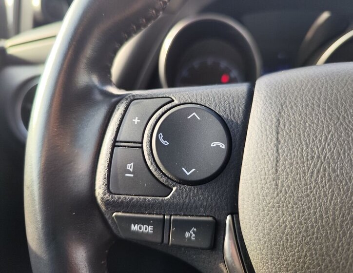 Toyota Auris Hatchback 1,6 l 97 kw