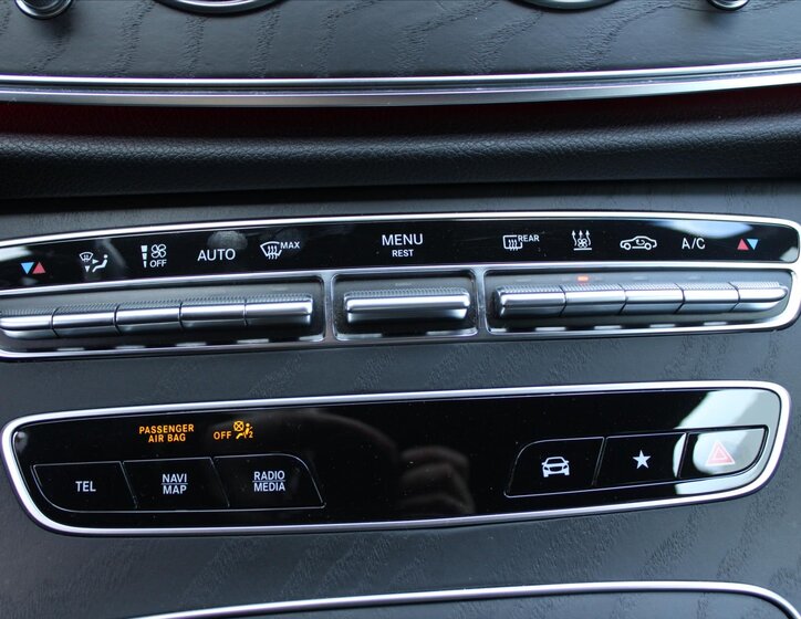 Mercedes-Benz Třídy E Sedan / Limuzína 2,0 l 143 kw