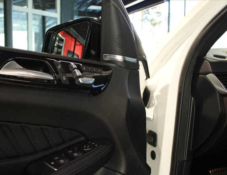 Mercedes-Benz GLS SUV 3,0 l 190 kw