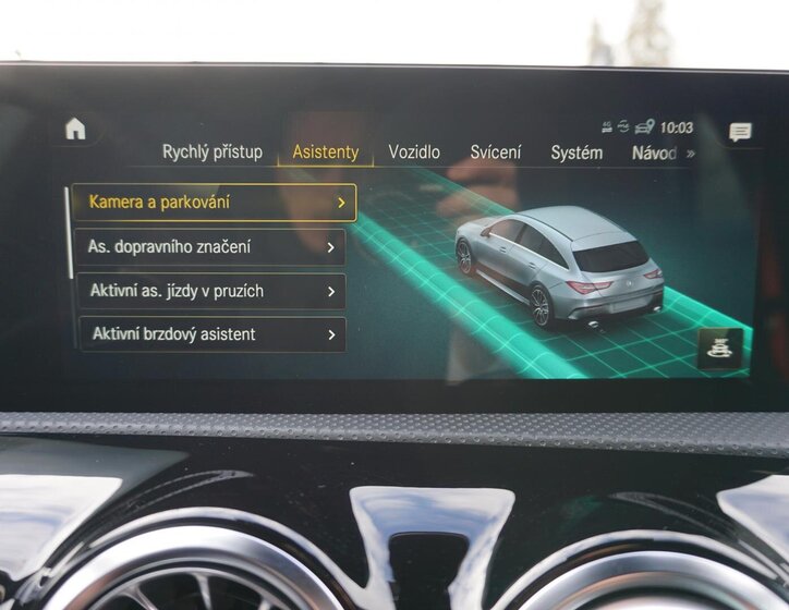 Mercedes-Benz CLA Kombi 2,0 l 225 kw