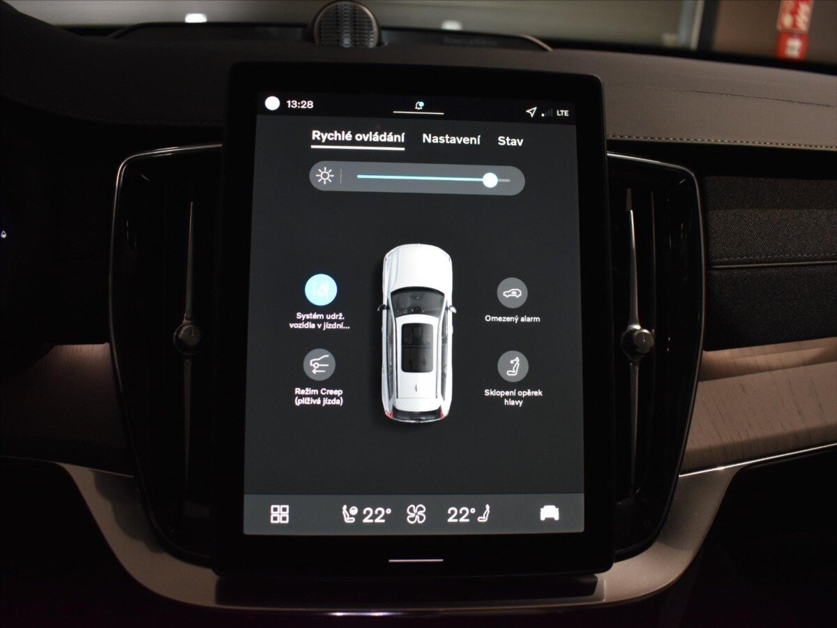 Volvo XC90 SUV / Terénní 2,0 l 228 kw