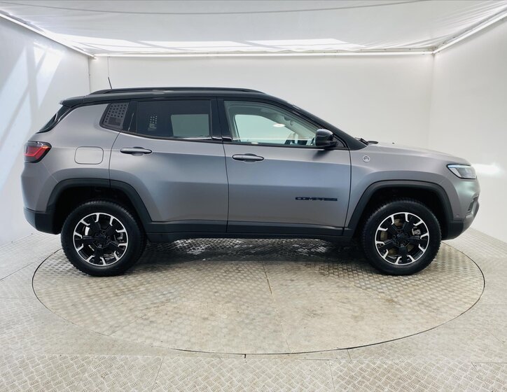 Jeep Compass Ostatní 1,3 l 132 kw
