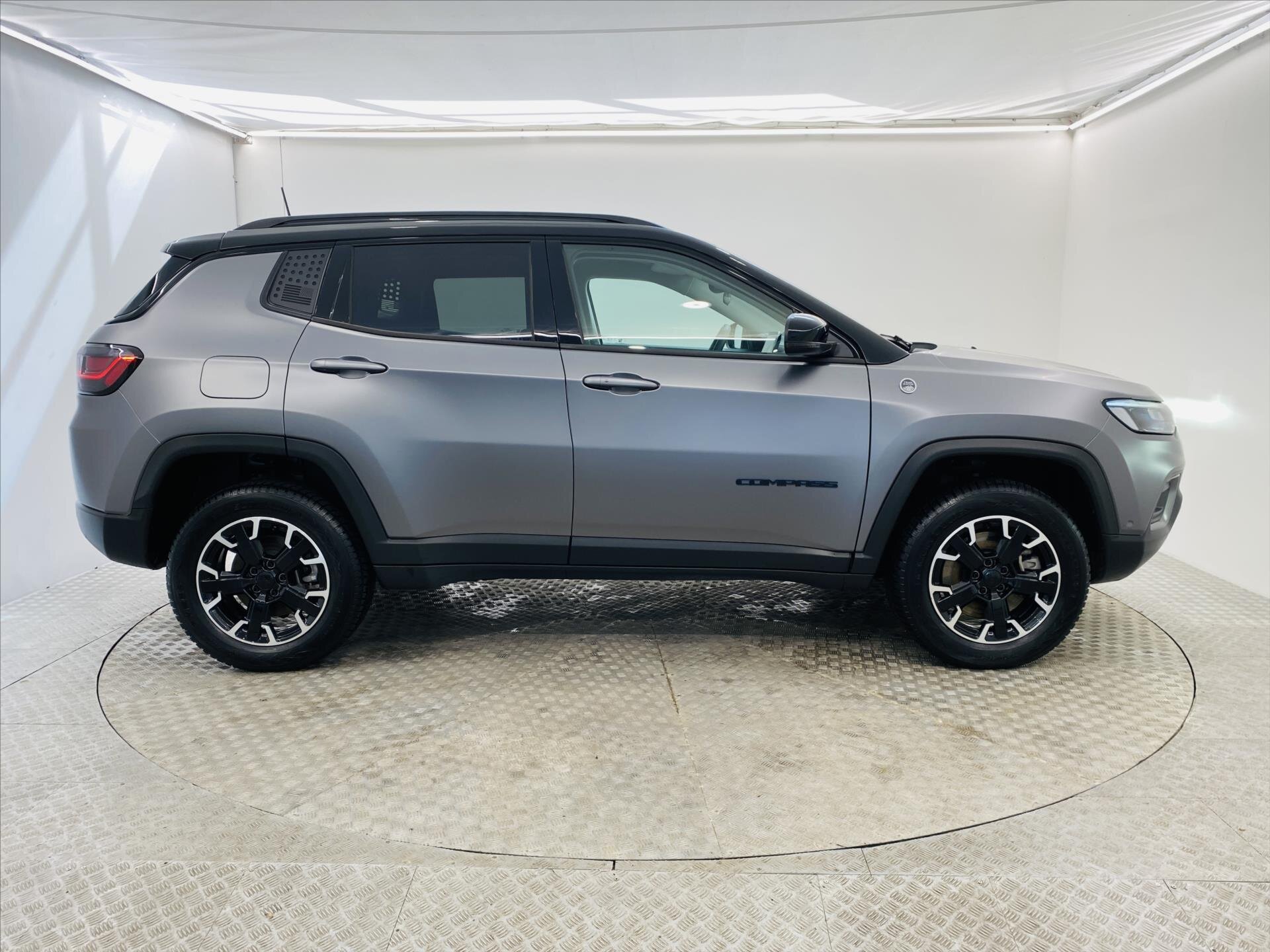 Jeep Compass Ostatní 1,3 l 132 kw