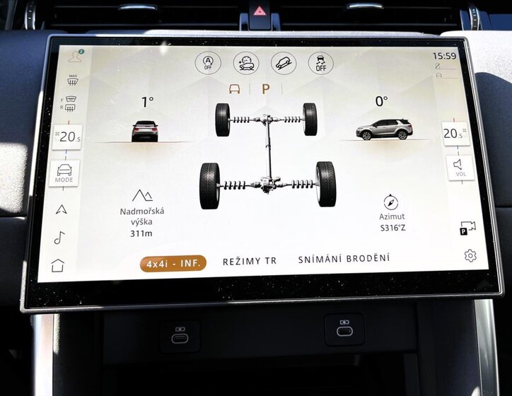 Land Rover Discovery Sport SUV / Terénní 2,0 l 120 kw