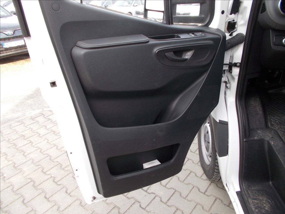 Mercedes-Benz Sprinter Ostatní 3,0 l 140 kw