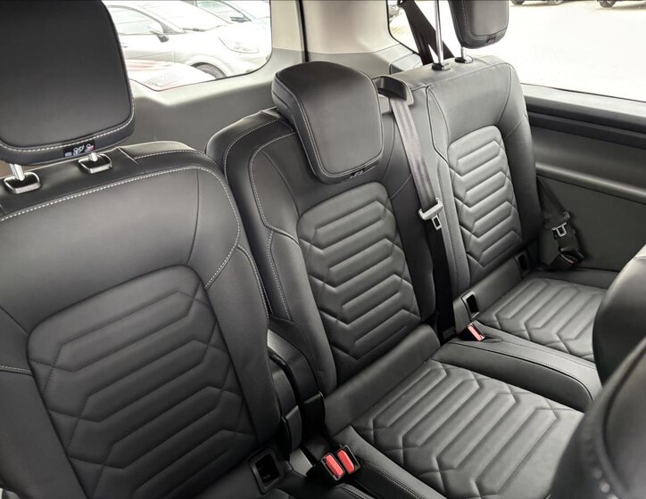 Ford Tourneo Custom Kombi 2,0 l 125 kw