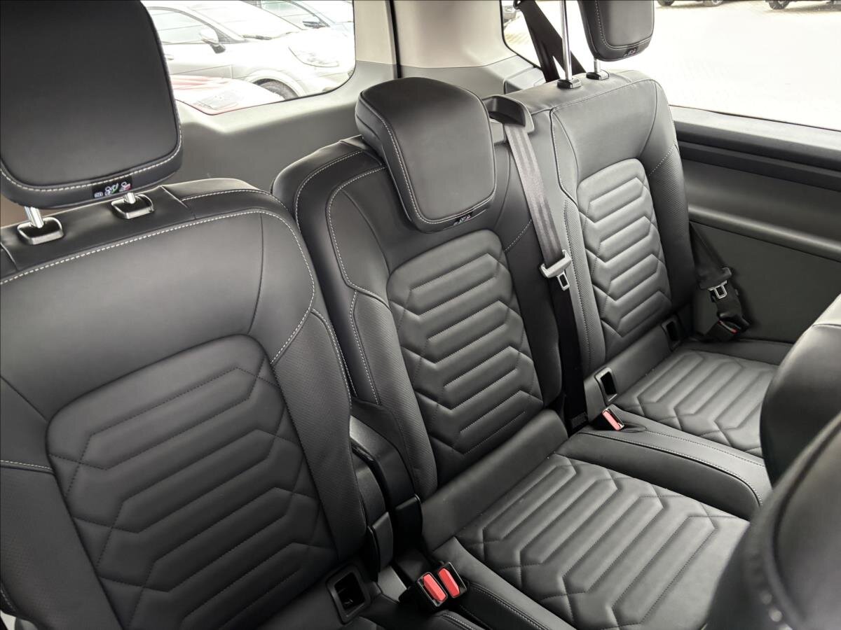 Ford Tourneo Custom Kombi 2,0 l 125 kw