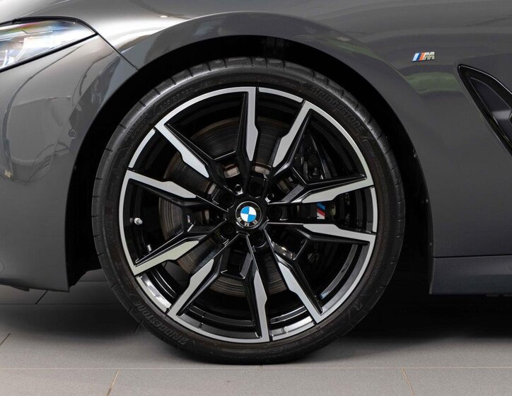 BMW Řada 8 Ostatní 4,4 l 390 kw