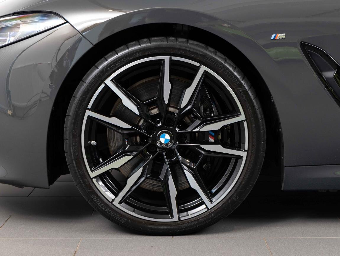 BMW Řada 8 Ostatní 4,4 l 390 kw