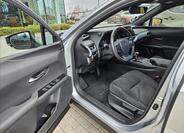 Lexus UX 250h 15