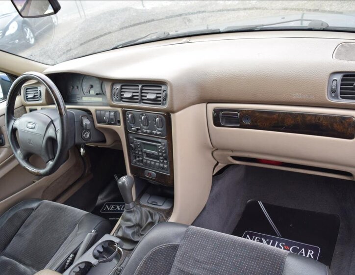 Volvo V70 Kombi 2,5 l 103 kw