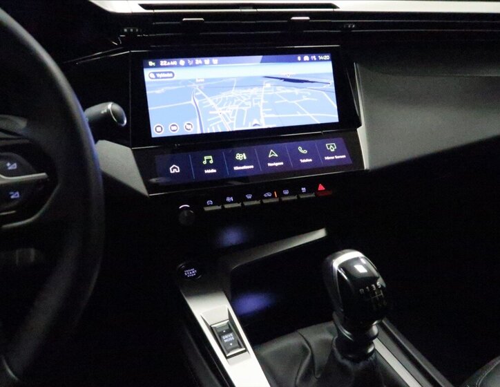 Peugeot 308 Hatchback 1,2 l 96 kw