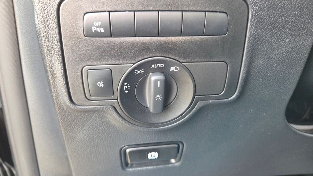 Mercedes-Benz Vito VAN / Minibus 2,0 l 174 kw