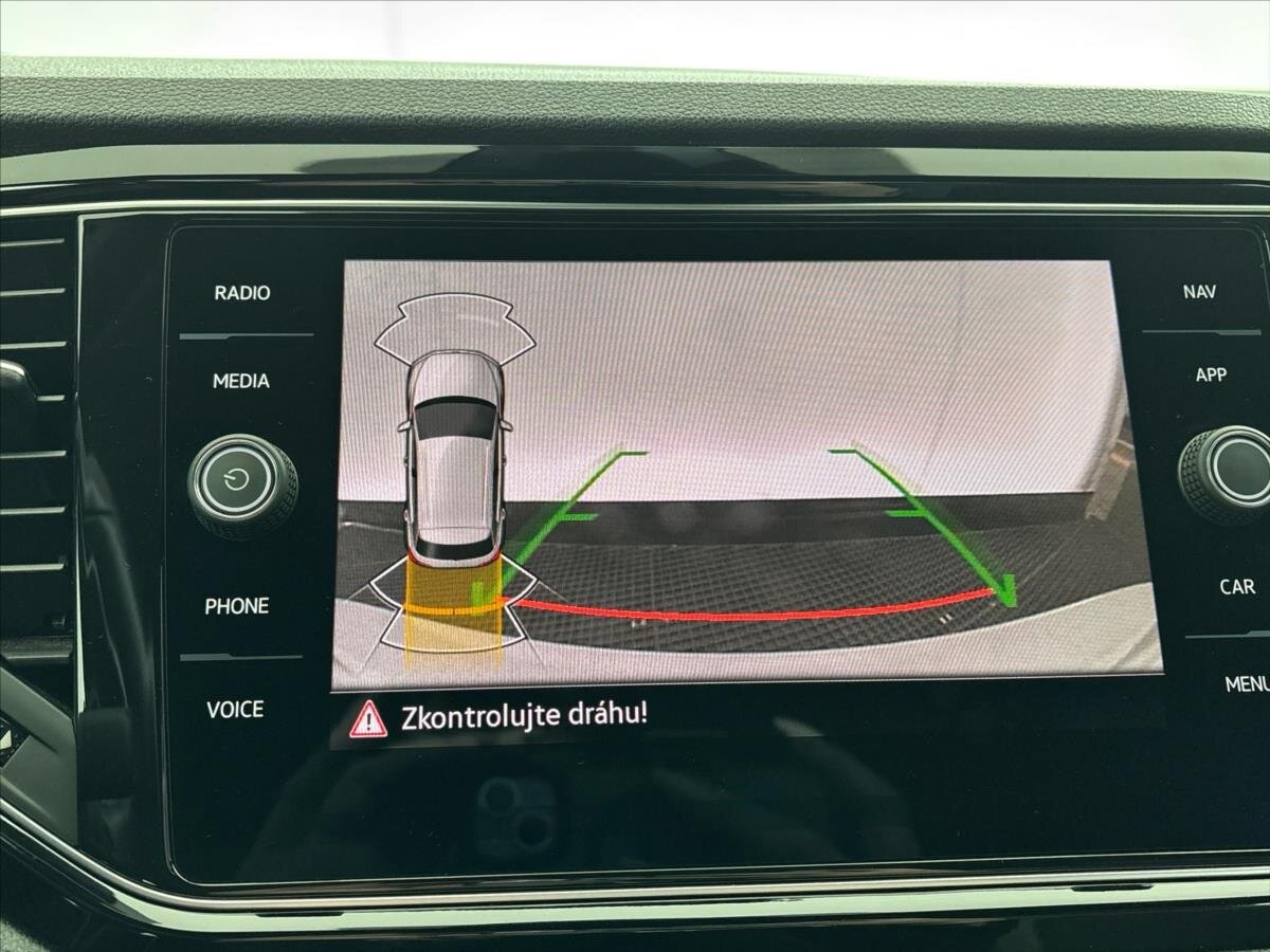 Volkswagen T-Roc SUV / Terénní 2,0 l 221 kw