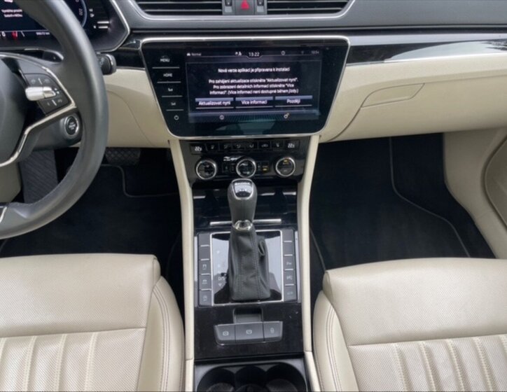 Škoda Superb 10