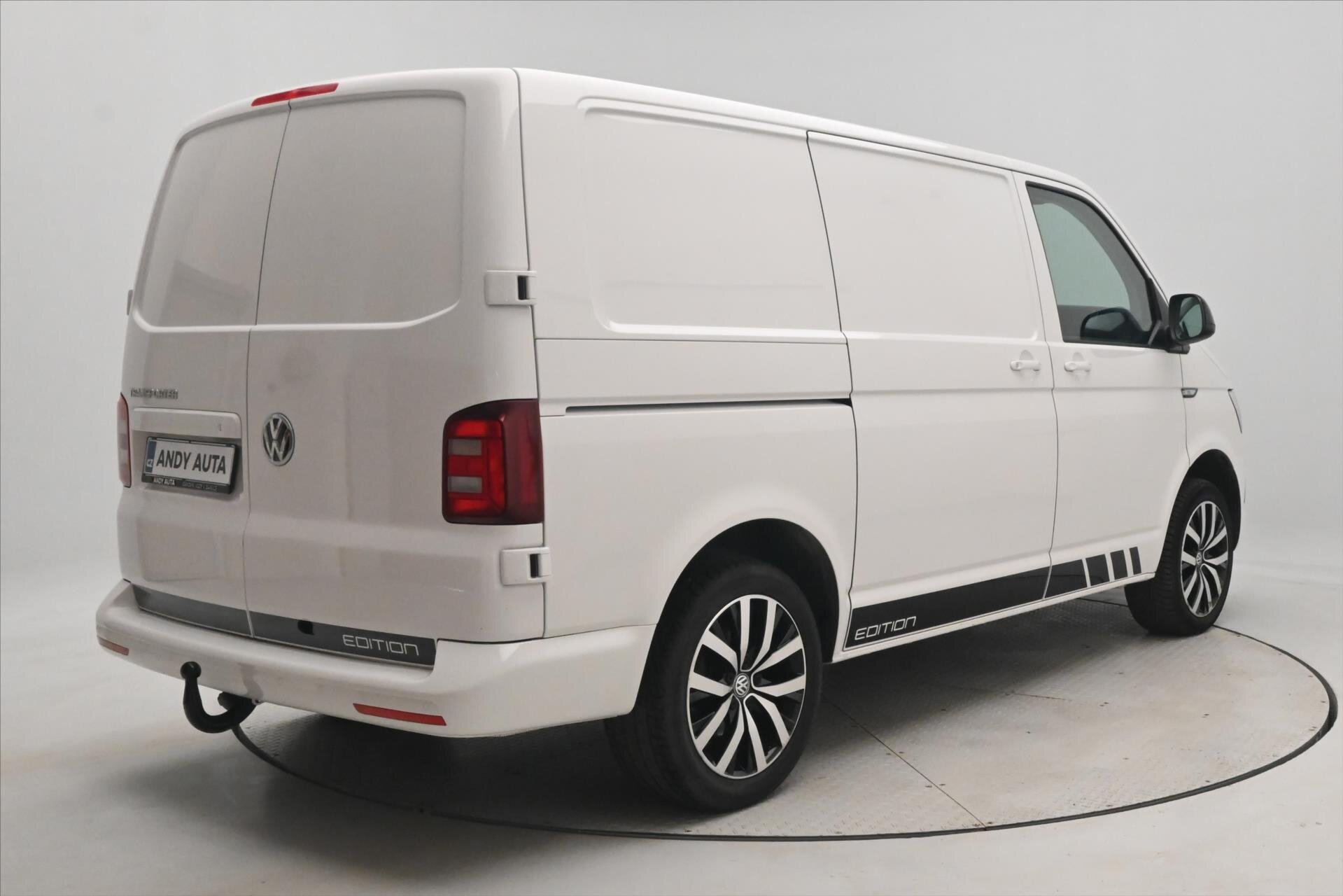 Volkswagen Transporter Skříň 2,0 l 110 kw