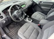 Volkswagen Tiguan 8