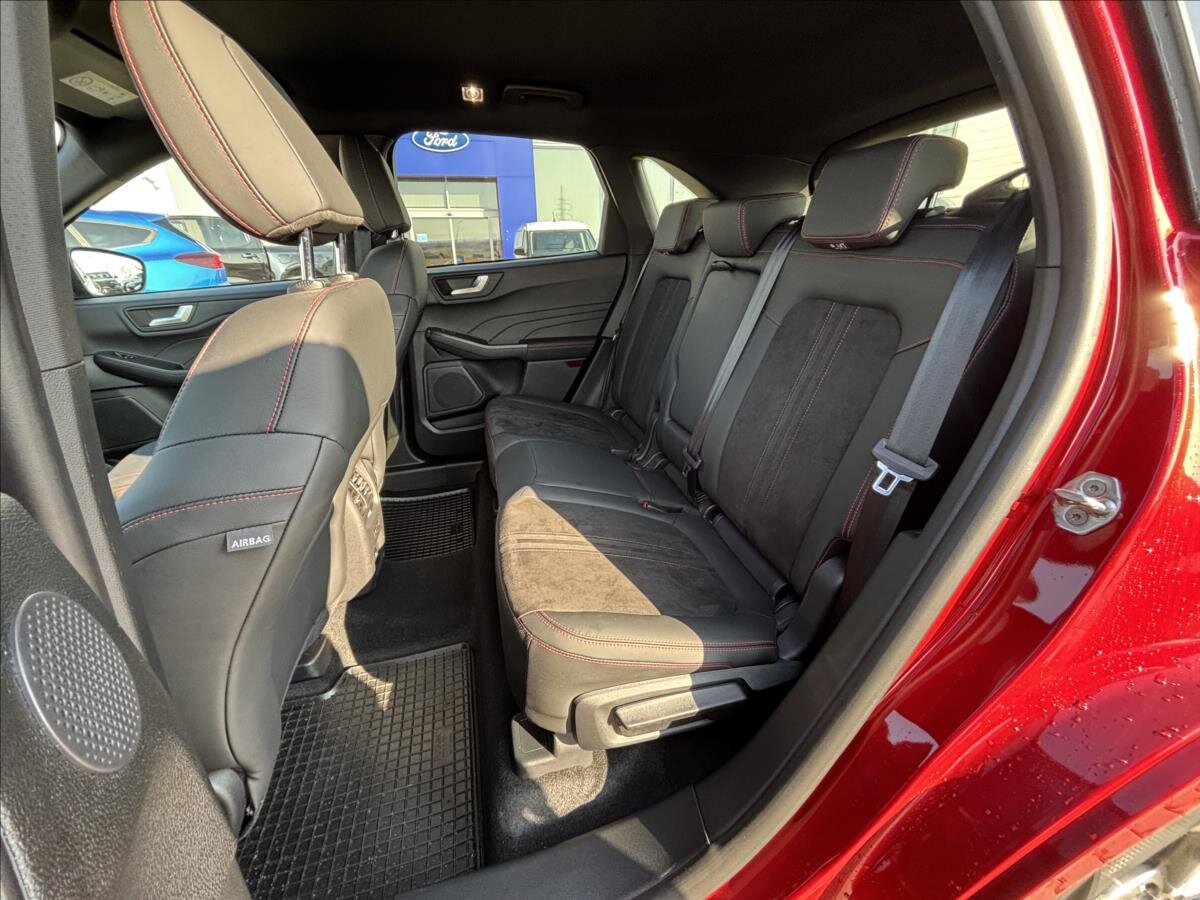 Ford Kuga SUV / Terénní 1,5 l 110 kw