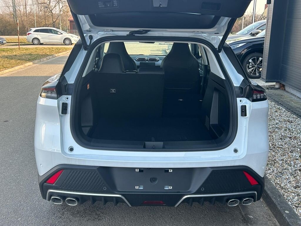 Dongfeng Ostatní SUV / Terénní 1,5 l 145 kw