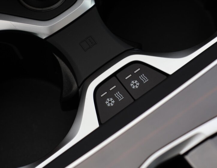 BMW X7 SUV / Terénní 3,0 l 259 kw