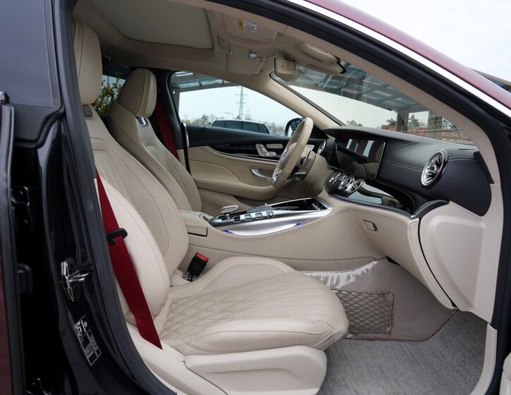 Mercedes-Benz AMG GT Sedan / Limuzína 3,0 l 325 kw