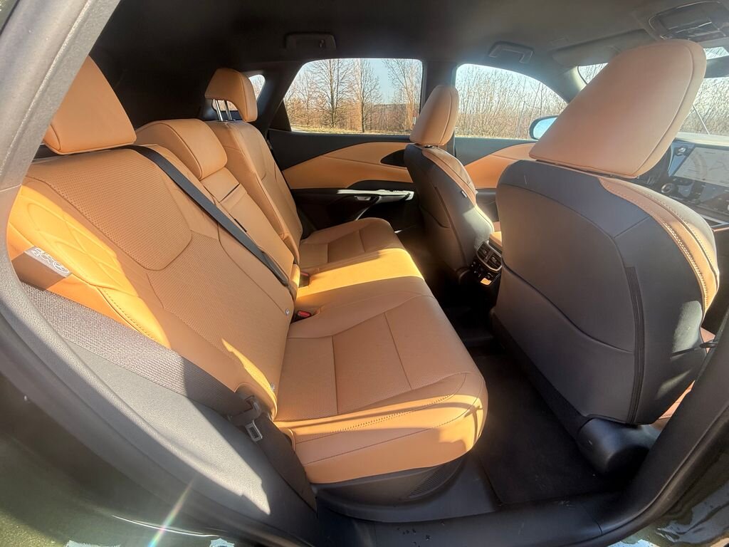 Lexus RX 450 SUV 2,5 l 136 kw