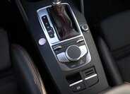 Audi S3 Hatchback 2,0 l 221 kw