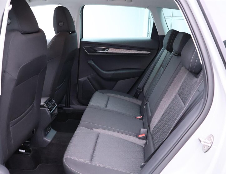 Škoda Karoq SUV / Terénní 1,5 l 110 kw