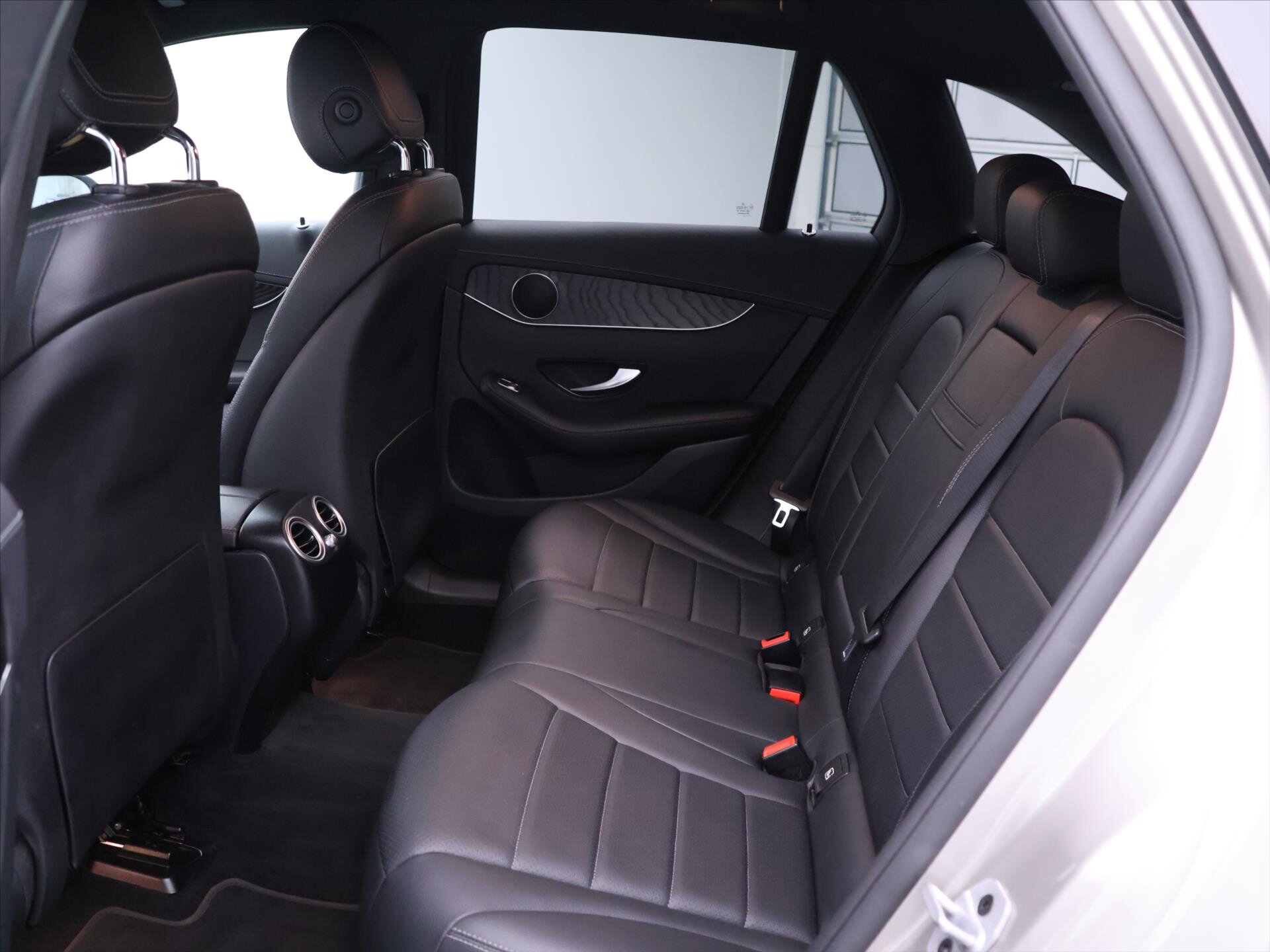 Mercedes-Benz GLC SUV 2,0 l 143 kw