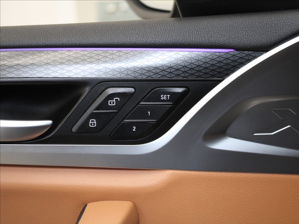 BMW X3 SUV / Terénní 3,0 l 210 kw